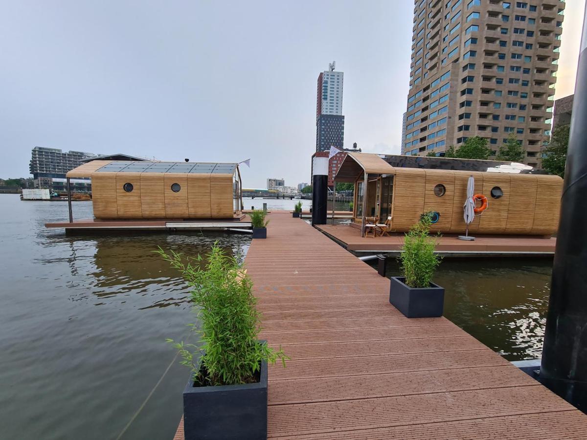 Wikkelboat Nr2 At Floating Rotterdam Rijnhaven Otel Dış mekan fotoğraf