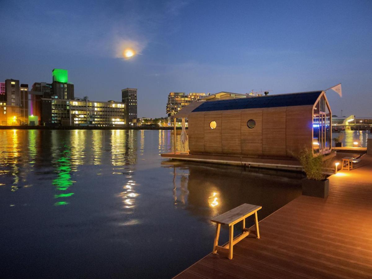 Wikkelboat Nr2 At Floating Rotterdam Rijnhaven Otel Dış mekan fotoğraf